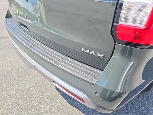 Used 2023 Ford Expedition Max XLT AWD/4WD image 9