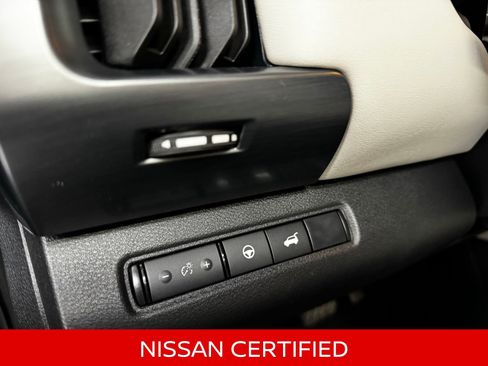 Certified 2025 Nissan Pathfinder SL AWD/4WD image 27