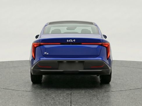 Used 2025 Kia K4 LXS image 7