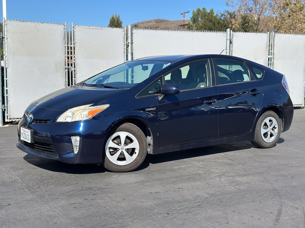 Used 2015 Toyota Prius Two FWD image 1