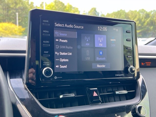 Used 2022 Toyota Corolla SE FWD image 33