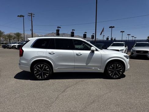 Certified 2025 Volvo XC90 T8 Ultra w/ Protection Package Premier AWD/4WD image 4
