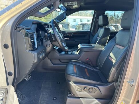Used 2022 GMC Sierra 1500 AT4 w/ AT4 Preferred Package AWD/4WD image 15