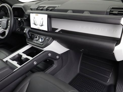 Certified 2025 Land Rover Defender 110 S image 18