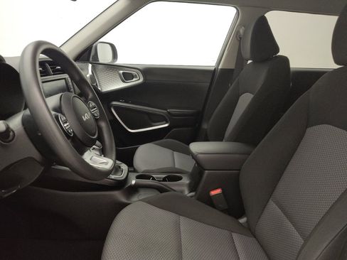 Used 2023 Kia Soul LX FWD image 17