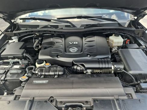 Used 2022 Nissan Armada SV w/ SV Appearance Package RWD image 30