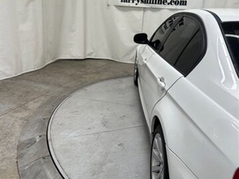 Used 2011 BMW 328i xDrive Sedan image 13