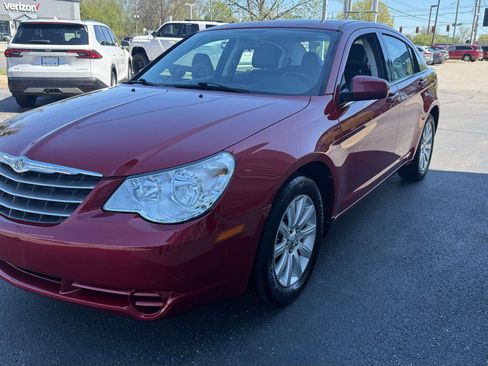 Used 2010 Chrysler Sebring Limited image 8