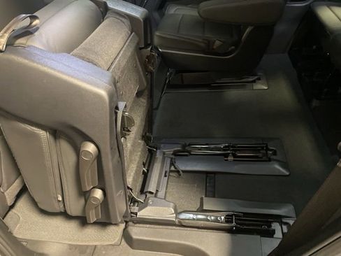 Used 2025 GMC Yukon Denali image 41