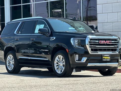 Used 2023 GMC Yukon SLT w/ SLT Premium Package RWD image 1