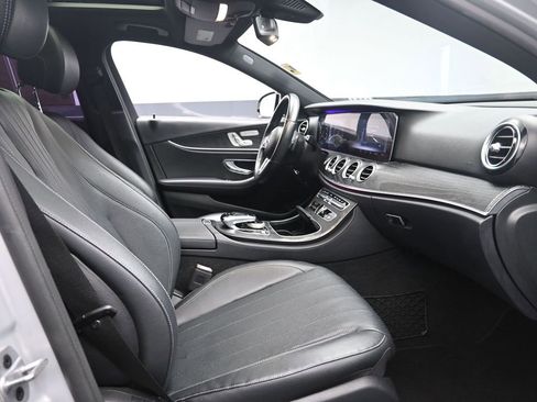 Used 2020 Mercedes-Benz E 350 Sedan w/ Premium Package image 27