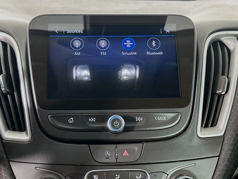 Used 2024 Chevrolet Malibu LT FWD image 19