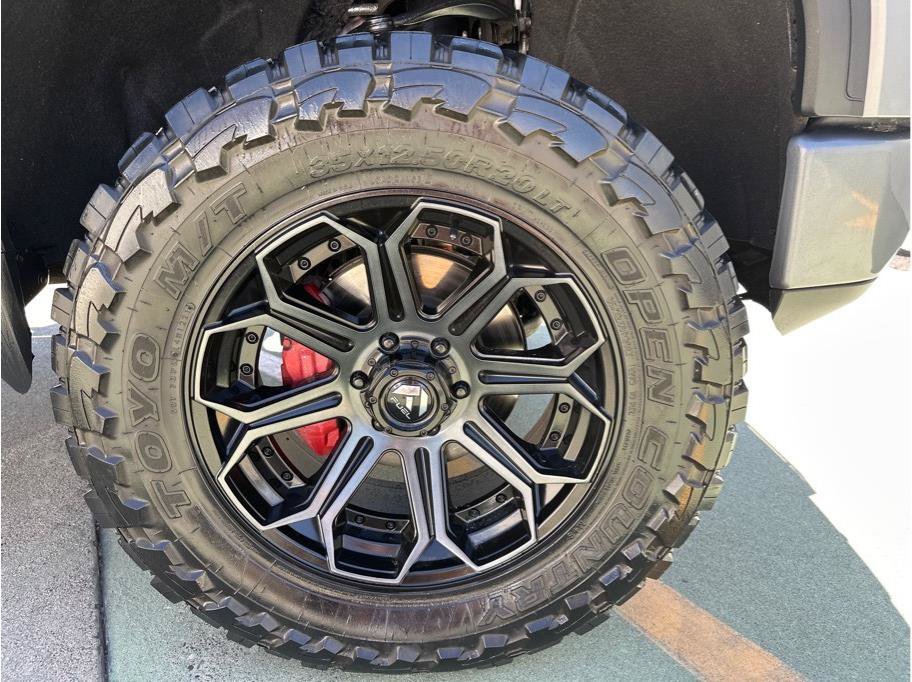 Used 2021 GMC Sierra 1500 AT4 w/ AT4 Value Package AWD/4WD image 14