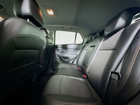 Used 2020 Chevrolet Trax LT w/ Driver Confidence Package image 26