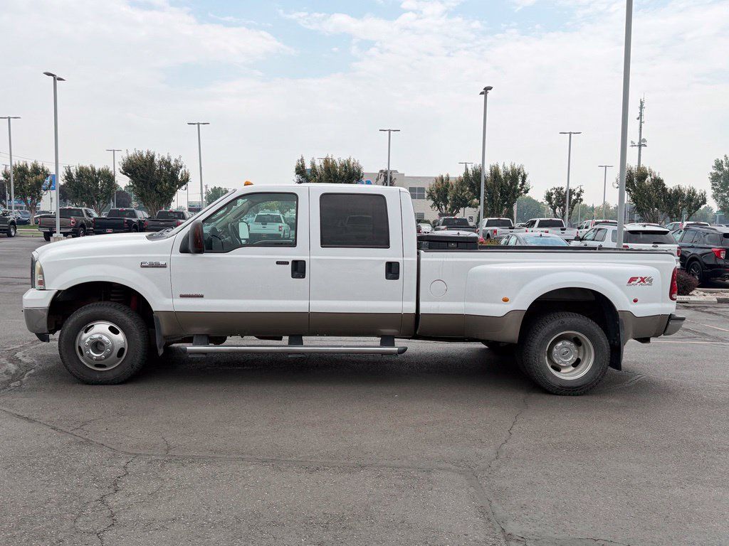 Used 2006 Ford F350 Lariat AWD/4WD image 6