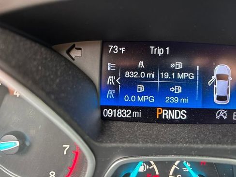 Used 2017 Ford Escape SE w/ Equipment Group 201A AWD/4WD image 14