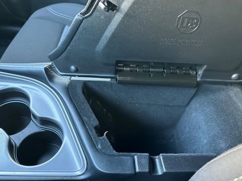 Used 2023 Dodge Challenger SXT w/ Blacktop Package image 31