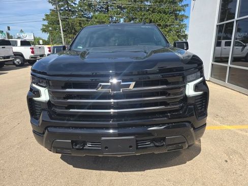 New 2026 Chevrolet Silverado 1500 High Country w/ Midnight Edition AWD/4WD image 2