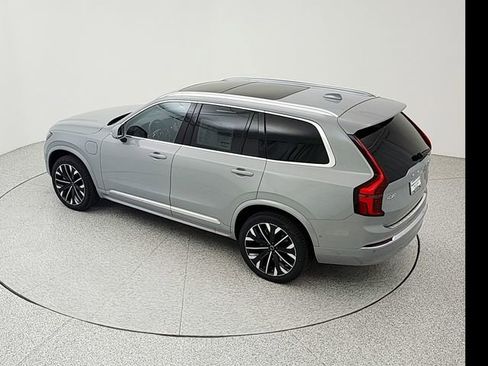 New 2026 Volvo XC90 T8 Plus w/ Protection Package Premier AWD/4WD image 35