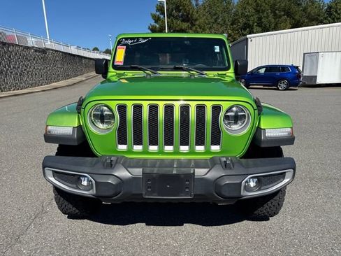 Used 2019 Jeep Wrangler Unlimited Sahara w/ Cold Weather Group image 8
