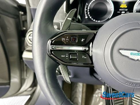 Used 2025 Aston Martin Vanquish RWD image 14