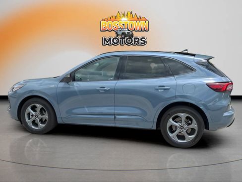 Used 2023 Ford Escape ST-Line w/ Tech Pack #1 FWD image 2