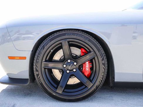 Used 2022 Dodge Challenger SRT Hellcat w/ Plus Package RWD image 11