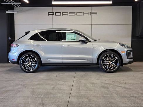 Certified 2026 Porsche Macan AWD/4WD image 27