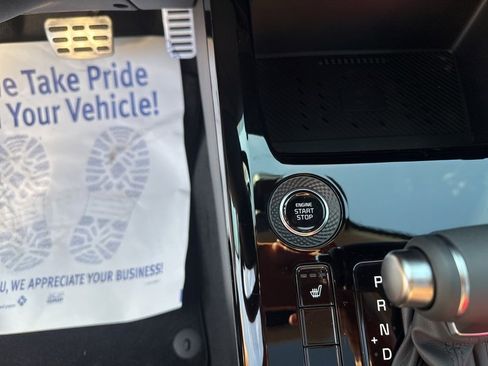 New 2025 Kia Niro EX Touring image 29