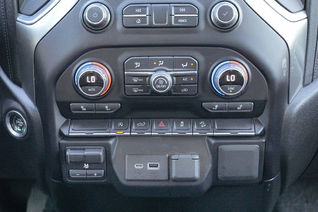 Used 2021 Chevrolet Silverado 1500 RST AWD/4WD image 35