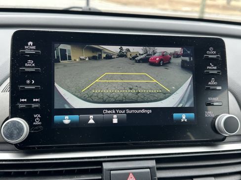 Used 2020 Honda Accord EX image 5