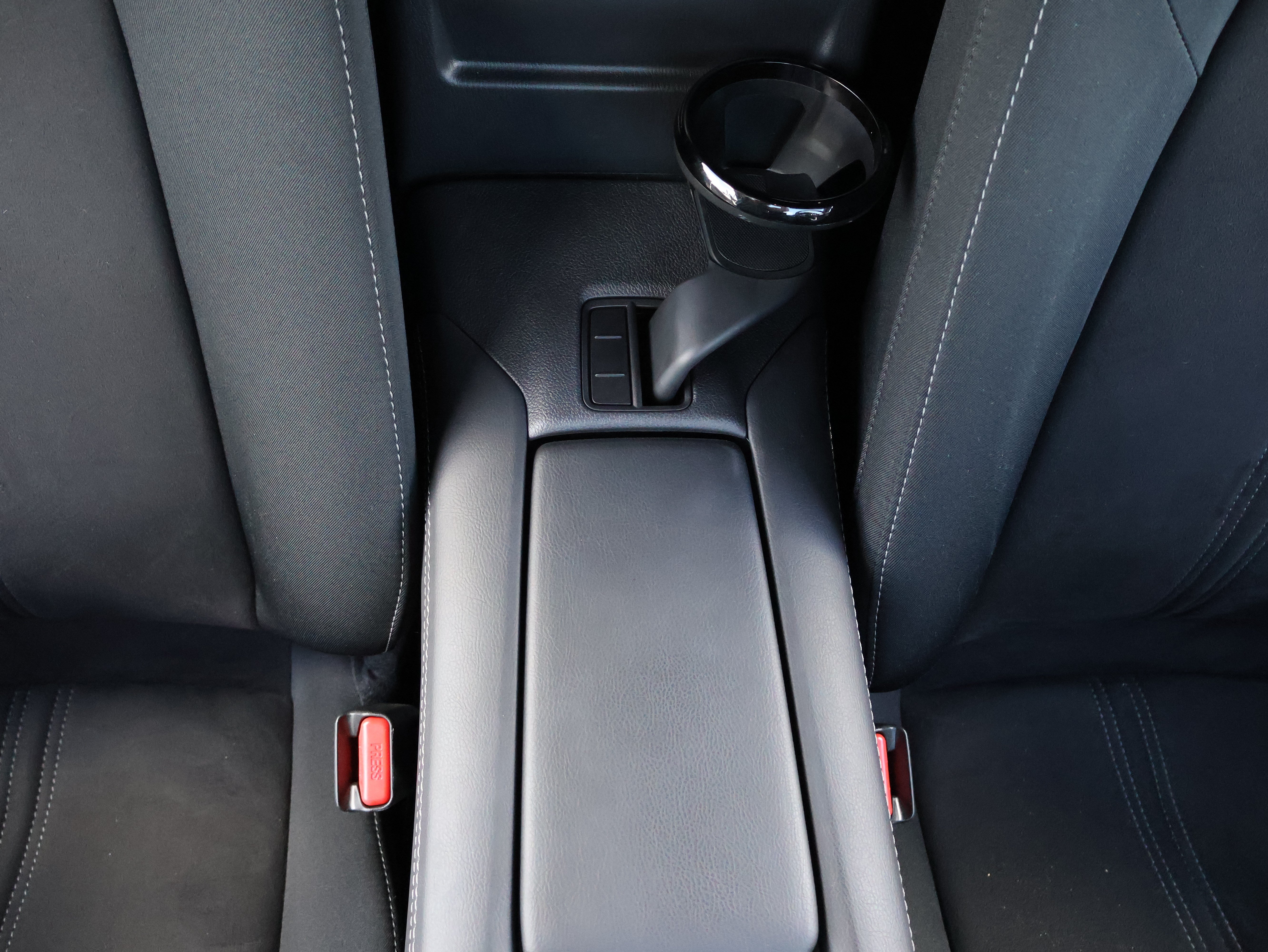 Certified 2025 MAZDA MX-5 Miata Club RWD image 12
