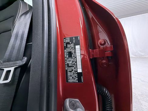 Used 2019 Volvo XC60 T6 R-Design image 15