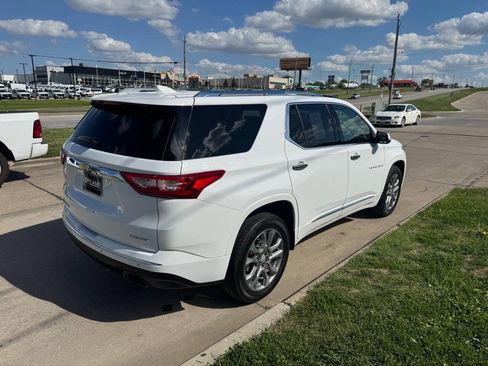 Used 2020 Chevrolet Traverse Premier AWD/4WD image 5
