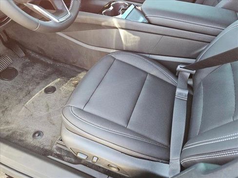 New 2026 Chevrolet Blazer EV LT image 4