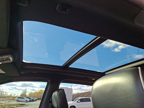 Used 2019 RAM 1500 Limited image 14