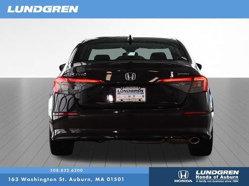 Used 2024 Honda Civic Sport image 4