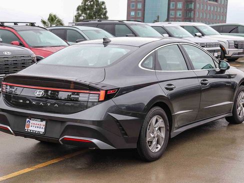 New 2026 Hyundai Sonata SE FWD image 7