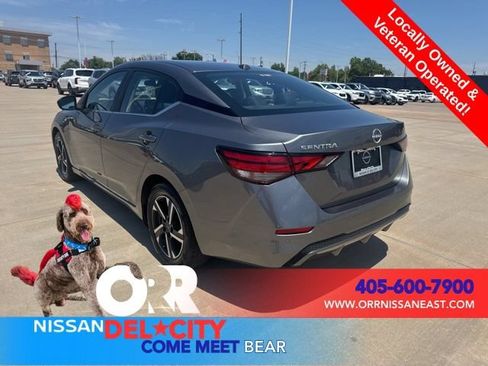 Used 2025 Nissan Sentra SV FWD image 2
