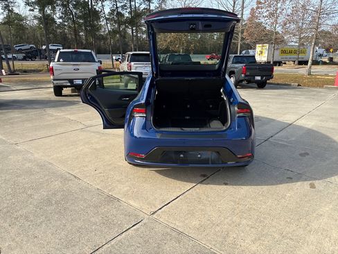 New 2026 Toyota Prius XLE image 32