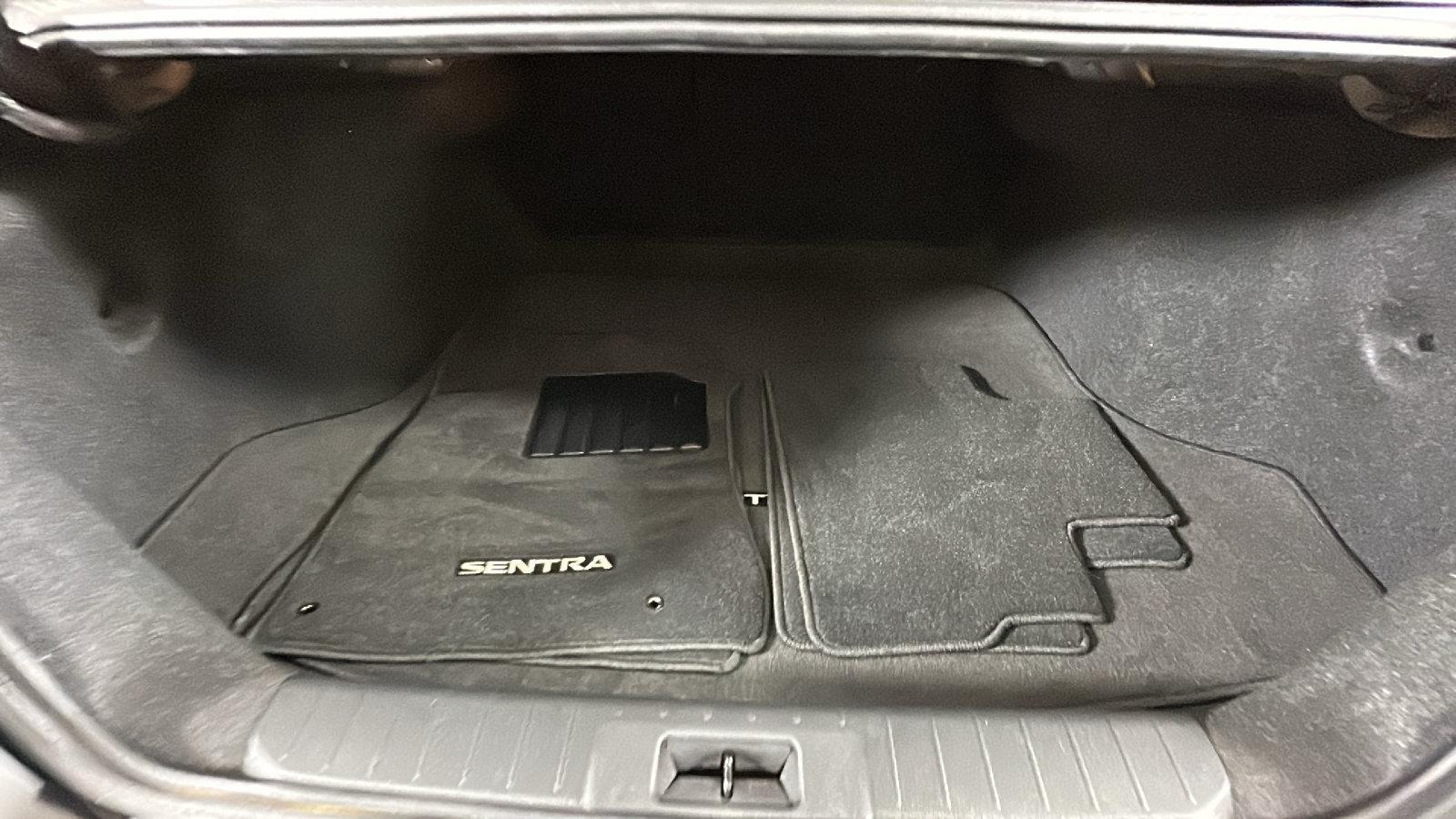 Used 2023 Nissan Sentra SV w/ All-Weather Package FWD image 34