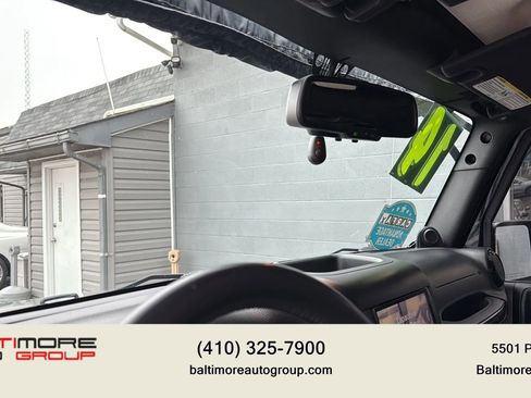 Used 2014 Jeep Wrangler Unlimited Sahara image 26