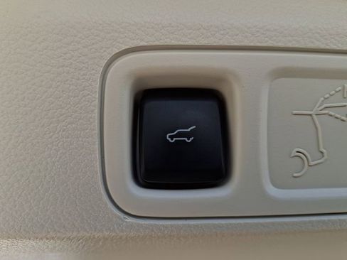 Certified 2024 Lincoln Navigator L Black Label AWD/4WD image 30