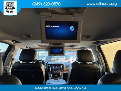 Used 2017 Cadillac Escalade ESV Luxury RWD image 15