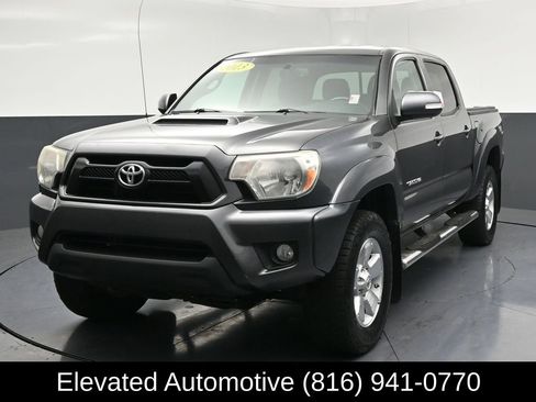 Used 2013 Toyota Tacoma PreRunner w/ TRD Sport Pkg RWD image 3
