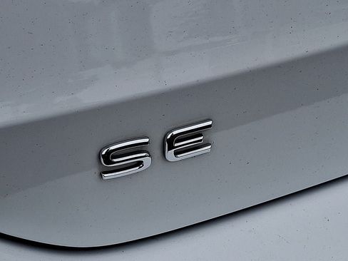 Certified 2022 Volkswagen Taos SE AWD/4WD image 31
