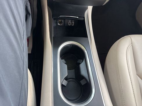 Used 2019 Lincoln MKC Premiere image 30