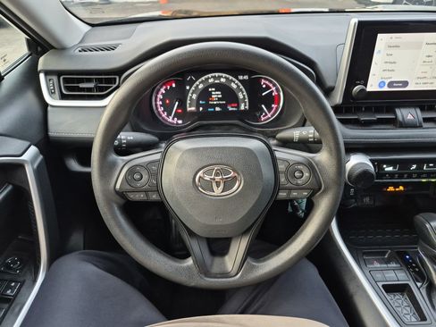 Used 2025 Toyota RAV4 LE FWD image 25