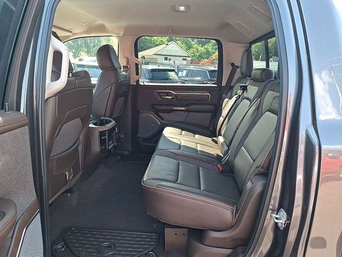 Used 2025 RAM 1500 Limited w/ Off Road Group AWD/4WD image 13