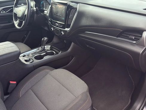 Used 2018 Chevrolet Traverse LT AWD/4WD image 16